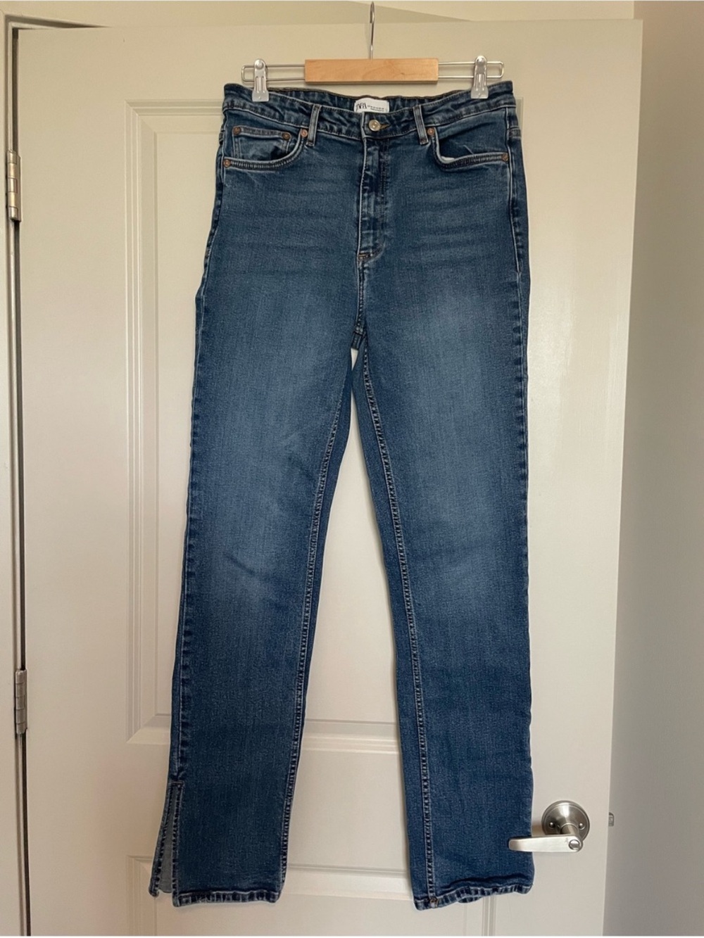 Zara Women's Straight-Leg Jeans in Dark Blue Wash with Split Hem